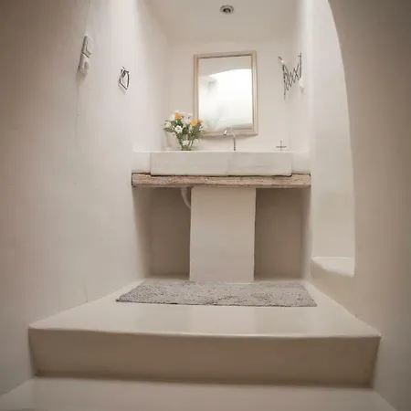 Art Exogonia Santorini Villa